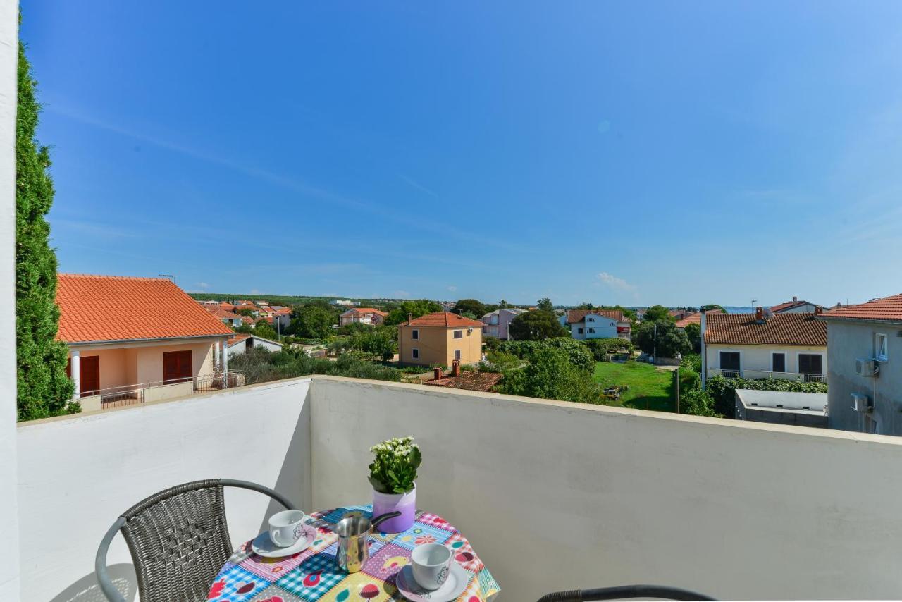 Apartments Citrus Turanj Buitenkant foto