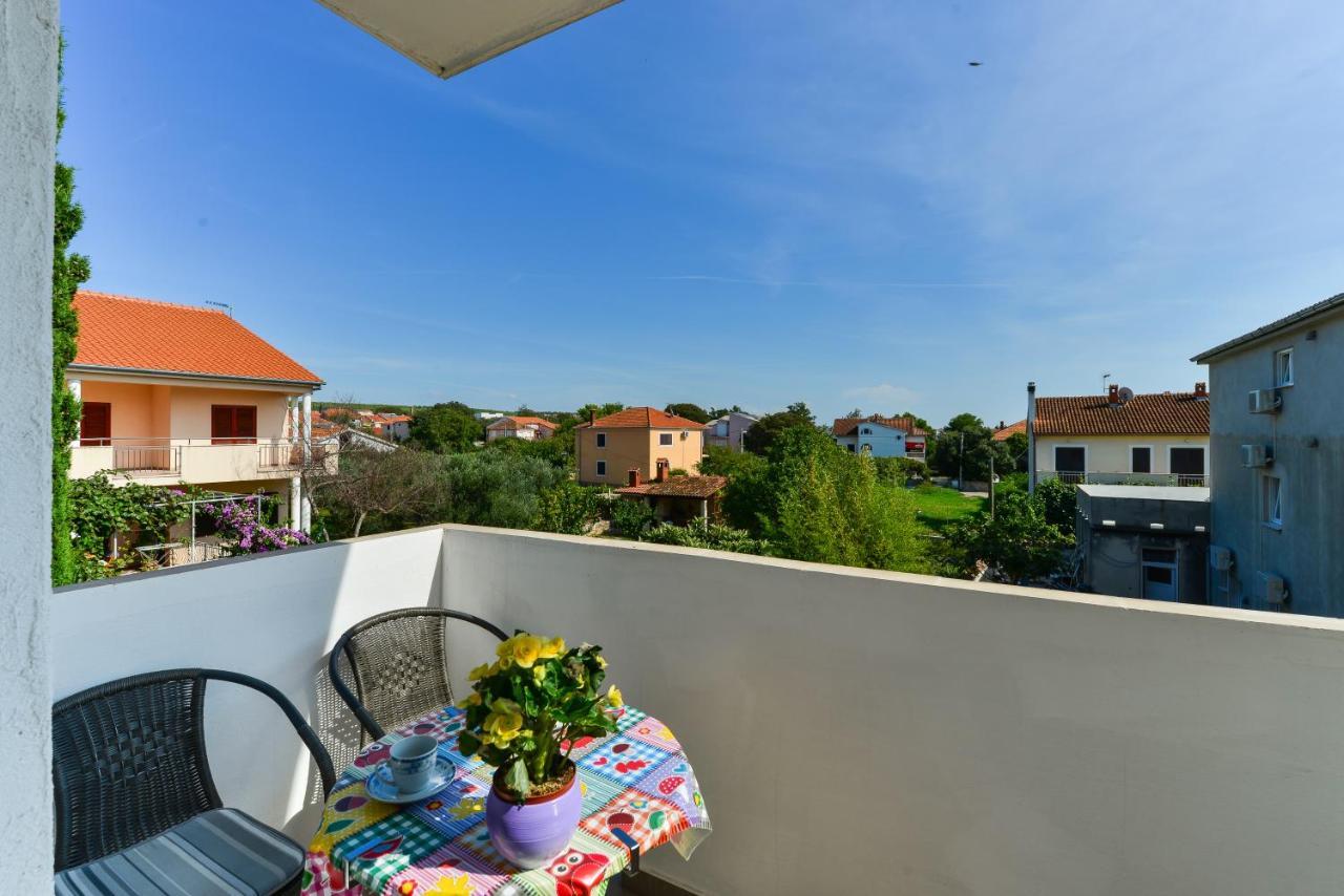 Apartments Citrus Turanj Buitenkant foto